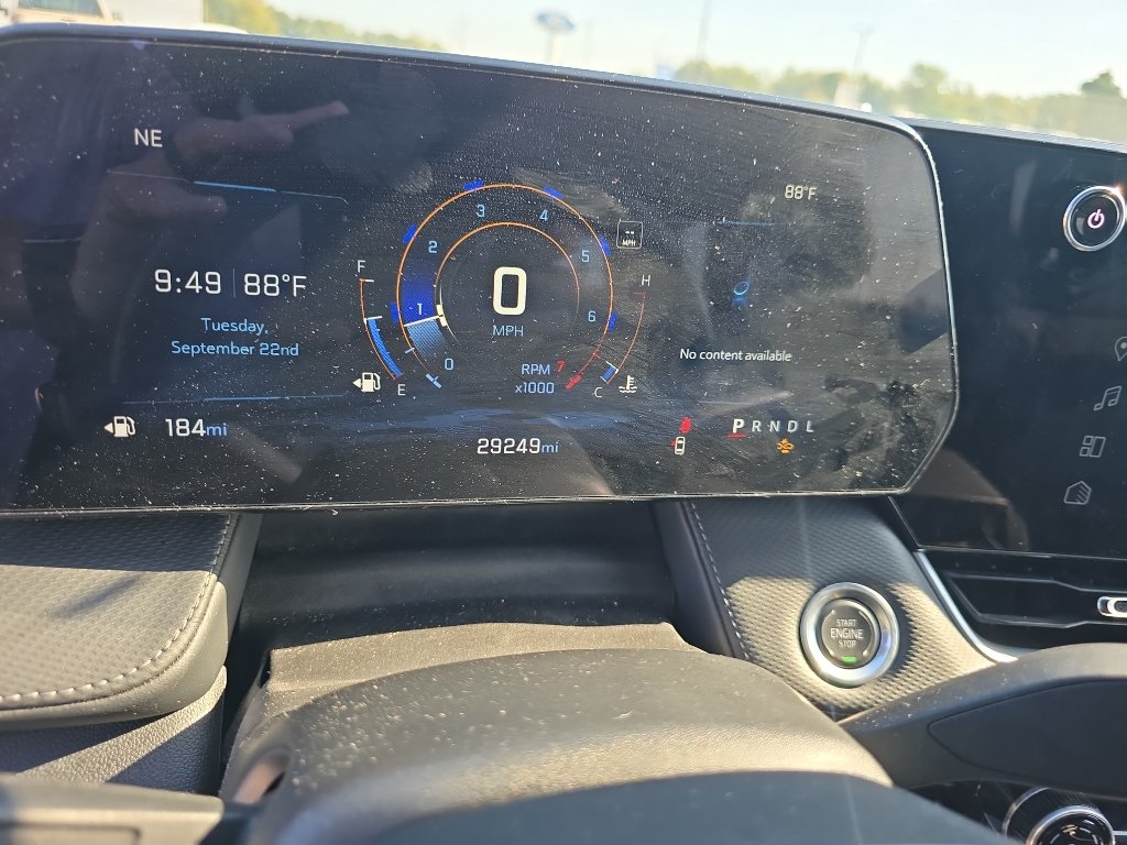 Used 2025 Chevrolet Equinox LT FWD image 14