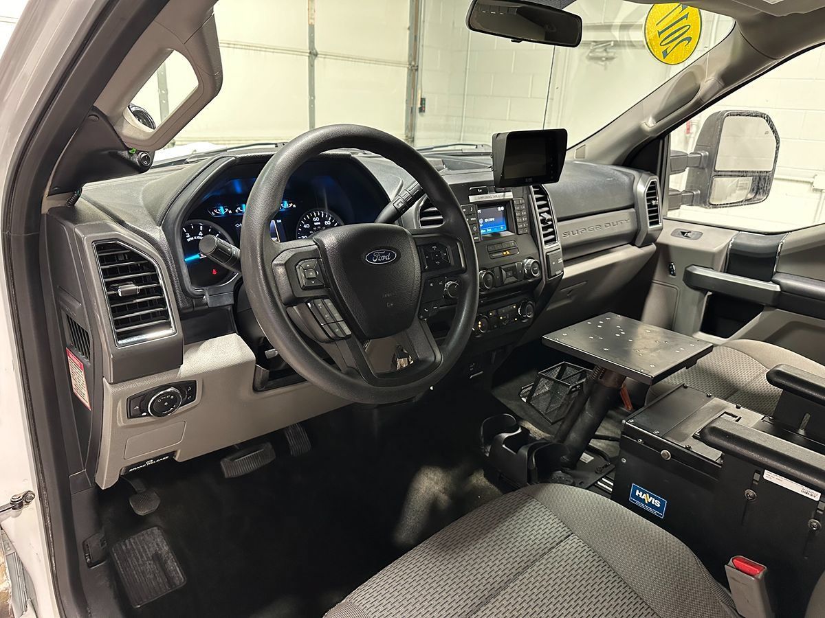 Used 2017 Ford F350 XLT RWD image 32