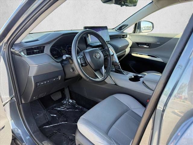 Used 2024 Toyota Venza Limited AWD/4WD image 10