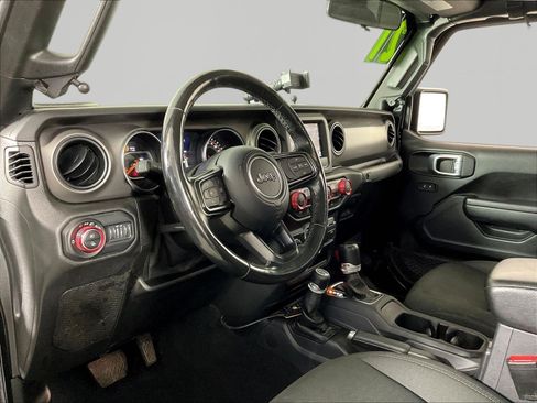 Used 2021 Jeep Gladiator Sport AWD/4WD image 18