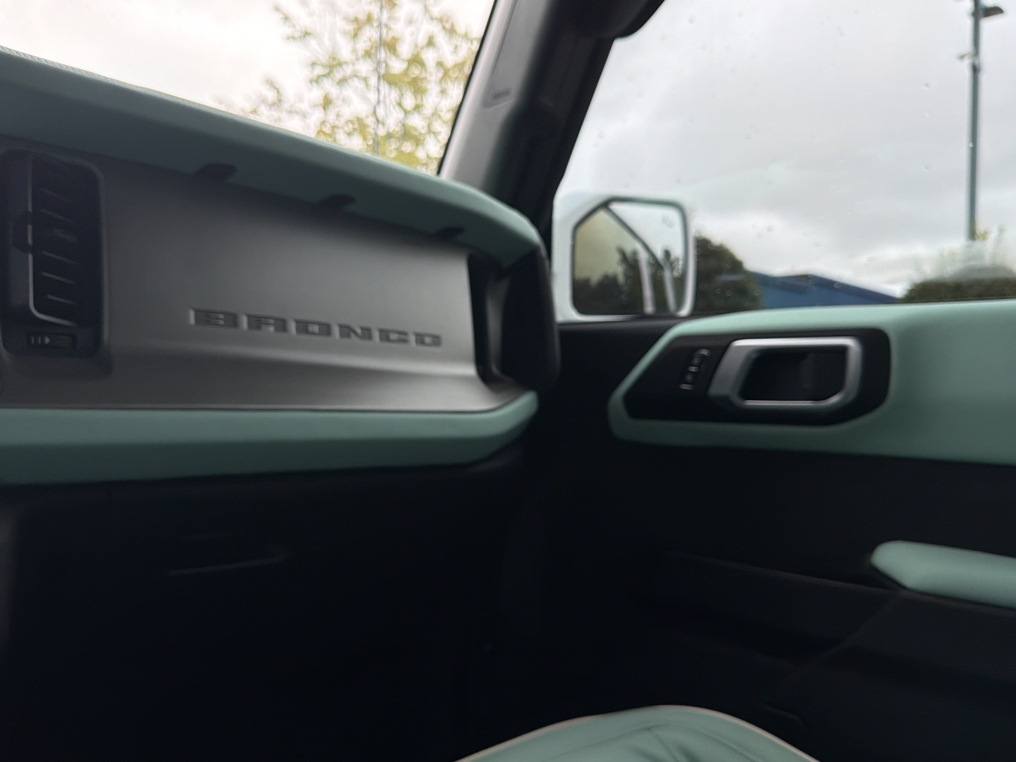 Used 2026 Ford Bronco Outer Banks AWD/4WD image 21