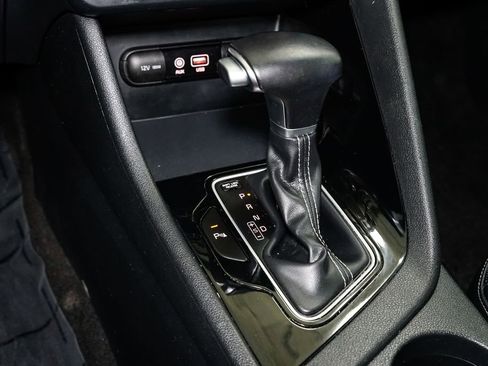 Used 2017 Kia Niro Touring image 24