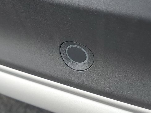 New 2026 Lincoln Corsair Premiere image 6