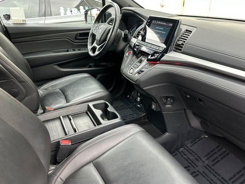 Used 2023 Honda Odyssey Sport image 16