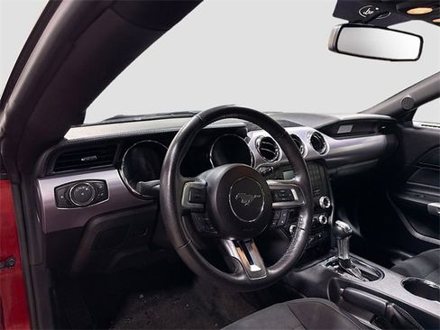 Used 2017 Ford Mustang GT image 11