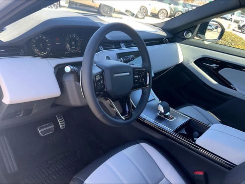 New 2026 Land Rover Range Rover Evoque Dynamic SE AWD/4WD image 8