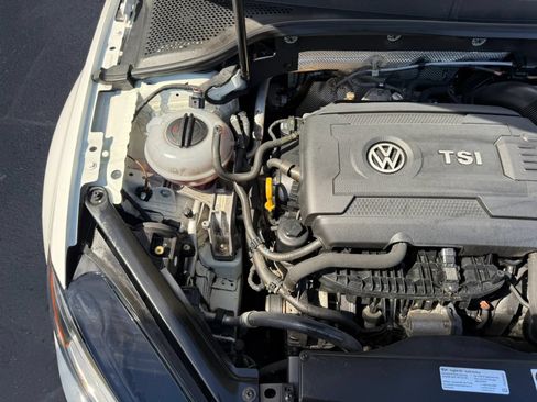 Used 2016 Volkswagen Golf S FWD image 58