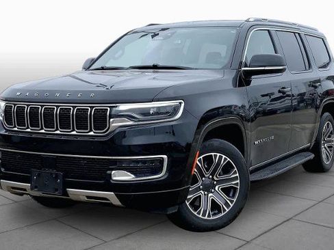 Used 2024 Jeep Wagoneer Series II w/ Flexible Seating Group RWD image 1