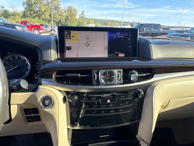 Used 2018 Lexus LX 570 4WD image 14