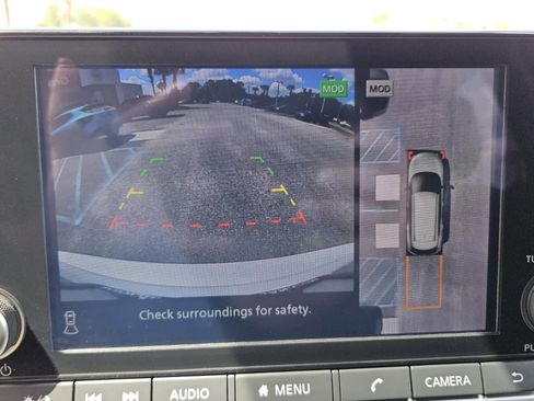 Used 2025 Nissan Rogue SV AWD/4WD image 9