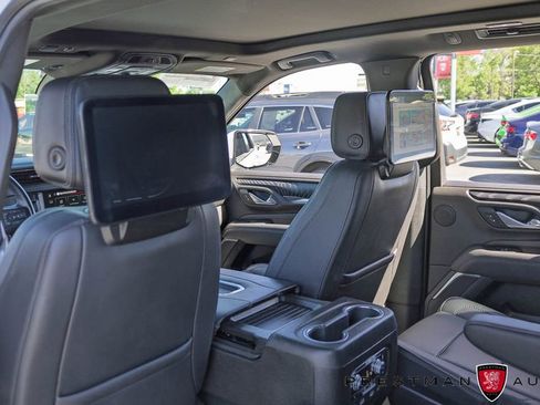 Used 2024 GMC Yukon XL Denali w/ Advanced Technology Package AWD/4WD image 46