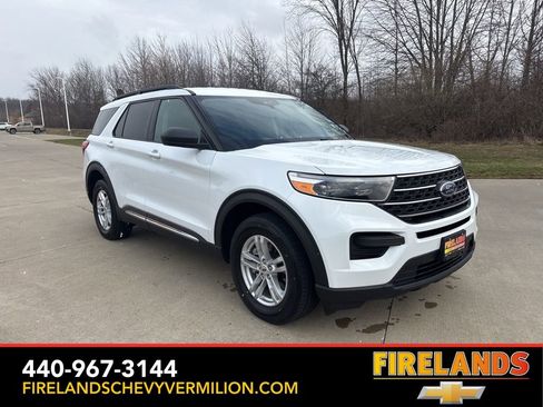 Used 2023 Ford Explorer XLT image 11