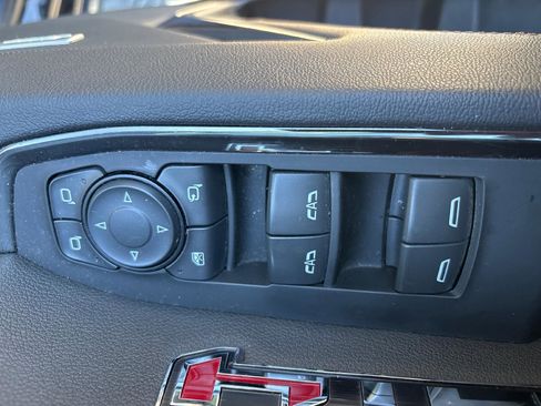 Used 2022 GMC Sierra 1500 AT4 w/ AT4 Premium Package image 14