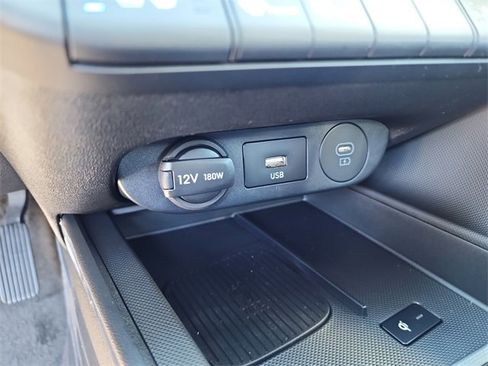 New 2025 Hyundai Elantra Limited image 20