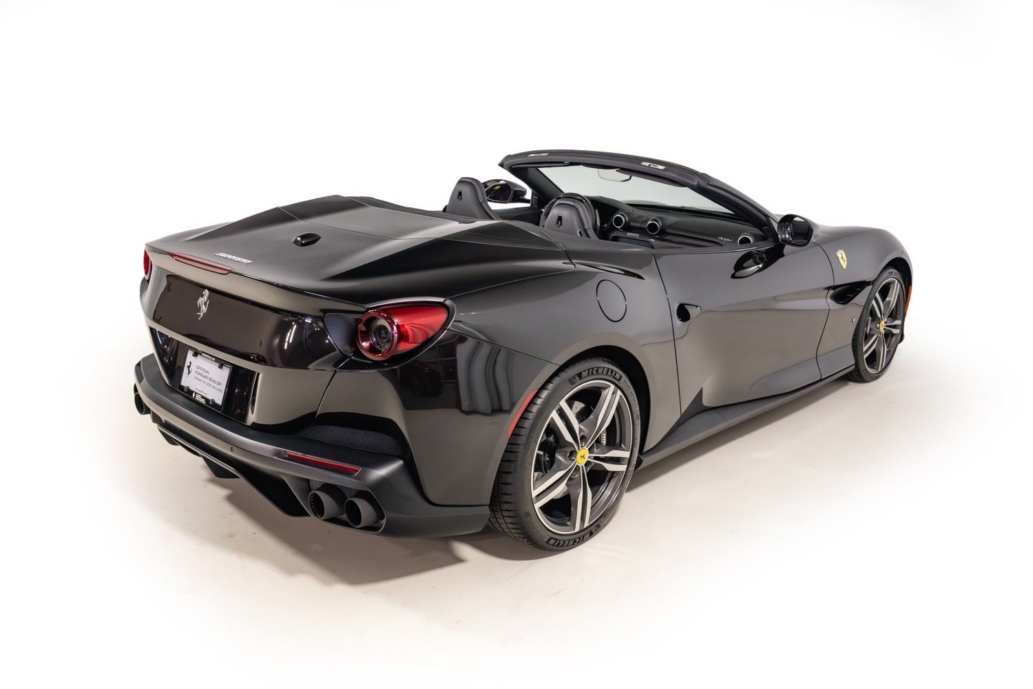 Used 2019 Ferrari Portofino RWD image 17