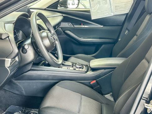 Used 2025 MAZDA CX-30 AWD 2.5 S image 17