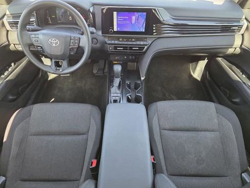 Used 2025 Toyota Camry LE image 18