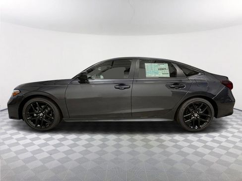 Used 2025 Honda Civic Sport image 5