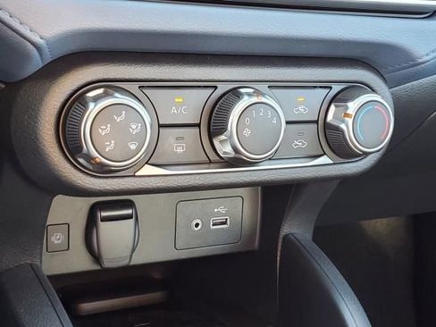 New 2025 Nissan Versa SV w/ Trunk Package image 26