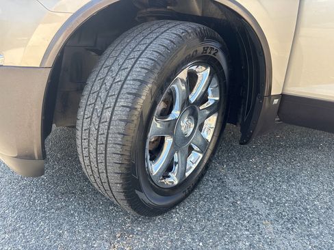 Used 2008 Buick Enclave CXL w/ Entertainment Package #3 image 48