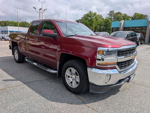 Used 2017 Chevrolet Silverado 1500 LT w/ All Star Edition AWD/4WD image 10