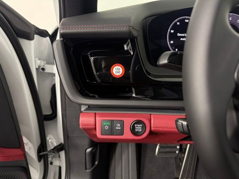 New 2025 Porsche Panamera RWD image 25