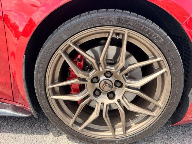 Used 2023 Chevrolet Corvette Z06 w/ Stealth Interior Trim Package RWD image 19