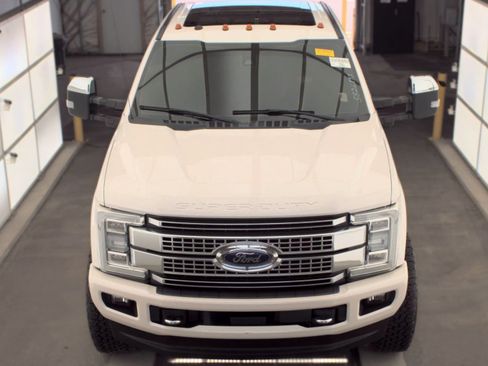 Used 2017 Ford F350 Platinum w/ Platinum Ultimate Package AWD/4WD image 9