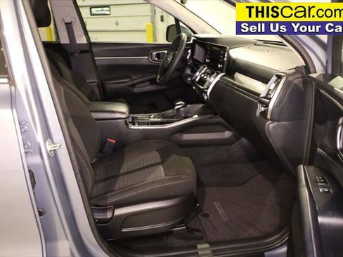 Used 2021 Kia Sorento LX image 27