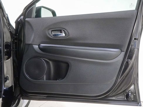 Used 2022 Honda HR-V LX image 33