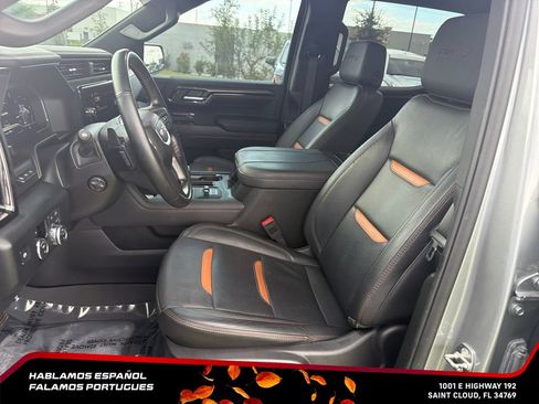 Used 2024 GMC Sierra 1500 AT4 w/ Technology Package AWD/4WD image 14