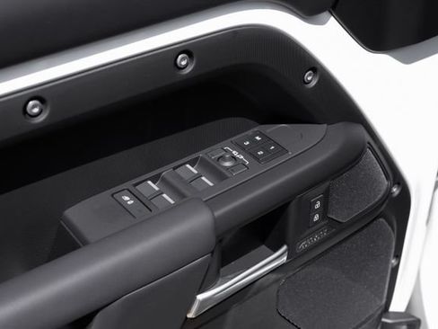 New 2026 Land Rover Defender 130 X-Dynamic SE AWD/4WD image 59