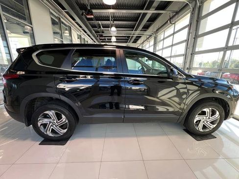 Used 2023 Hyundai Santa Fe SE image 5