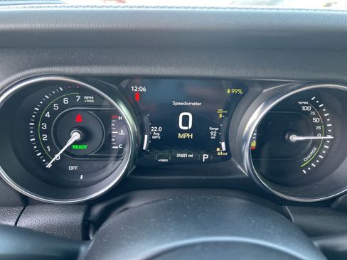 Used 2023 Jeep Wrangler Sahara image 43