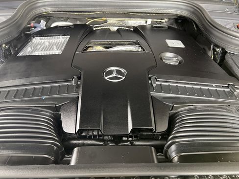 Used 2026 Mercedes-Benz GLE 580 4MATIC image 48