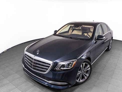 Used 2018 Mercedes-Benz S 560 Sedan image 2