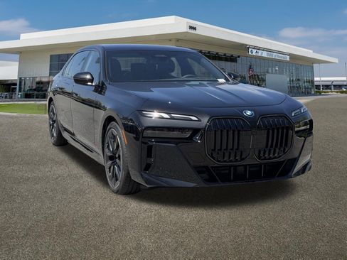 New 2026 BMW i7 eDrive50 w/ M Sport Package RWD image 2