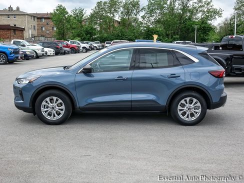 Used 2023 Ford Escape Active w/ Tech Pack #1 AWD/4WD image 4