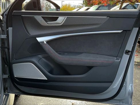 Used 2024 Audi RS 6 performance image 27