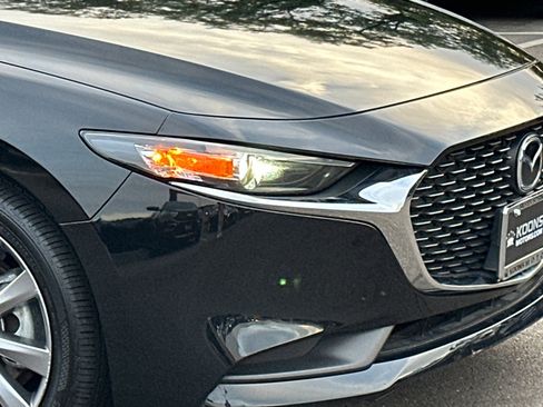 Used 2021 MAZDA MAZDA3 s image 2