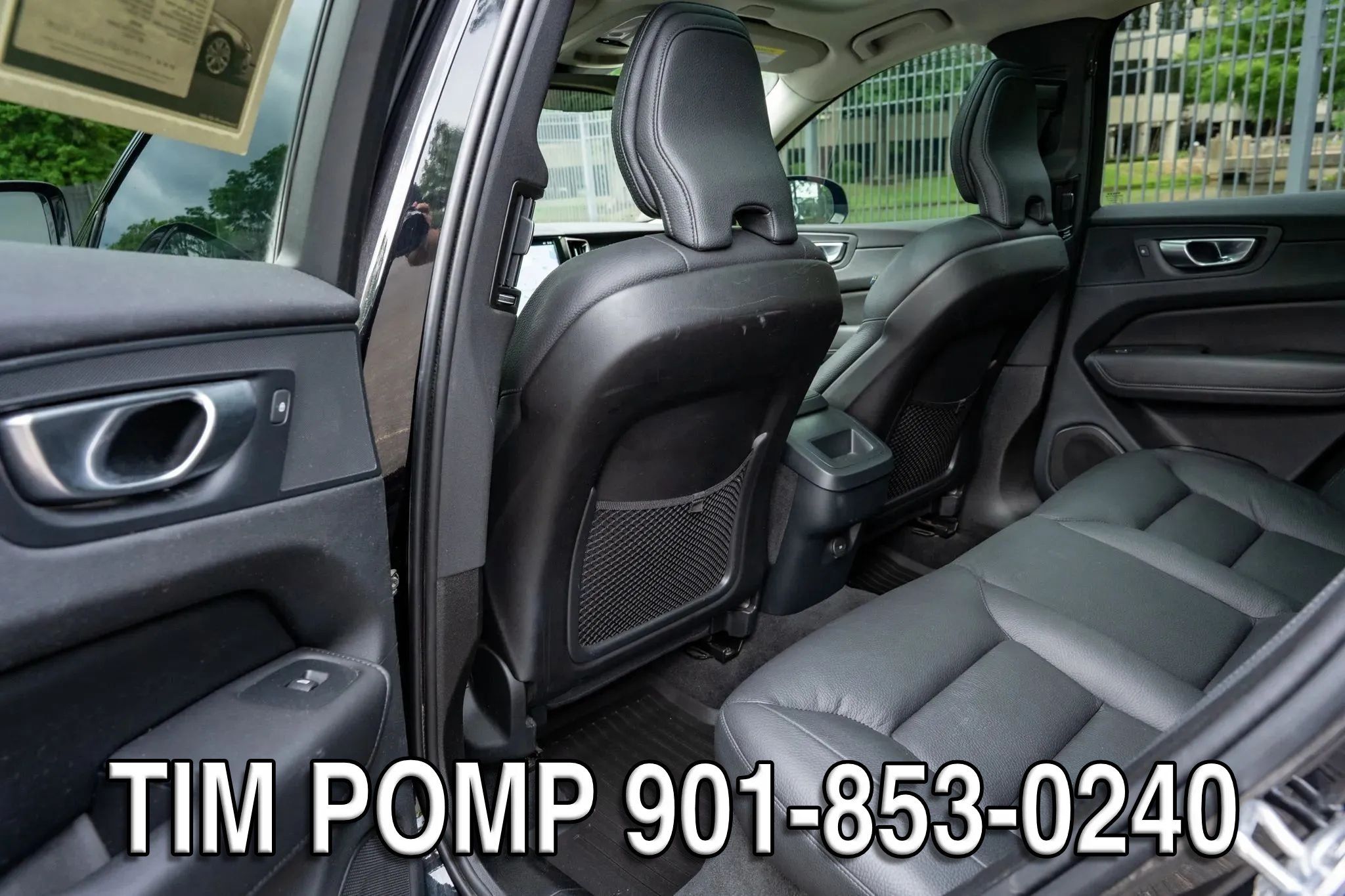 Used 2024 Volvo XC60 B5 Plus AWD/4WD image 13