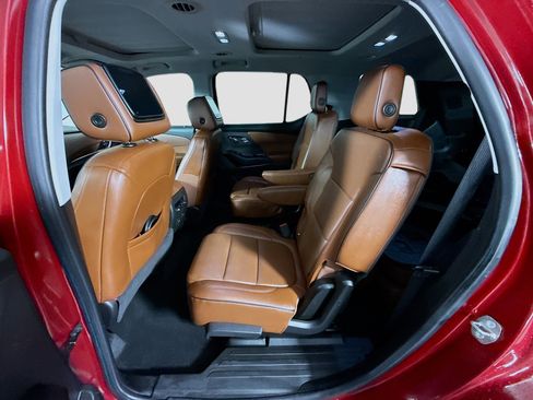 Used 2018 Chevrolet Traverse High Country w/ LPO, Cargo Package AWD/4WD image 25