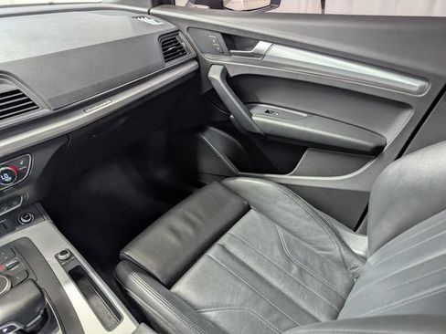 Used 2020 Audi Q5 2.0T Premium AWD/4WD image 8