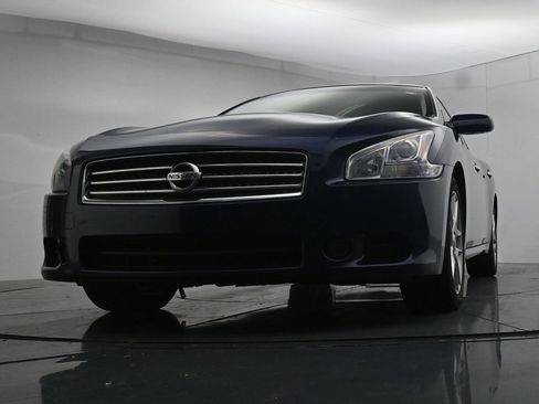 Used 2010 Nissan Maxima 3.5 S FWD image 19