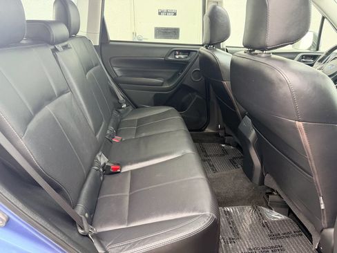 Used 2017 Subaru Forester 2.5i Touring AWD/4WD image 15