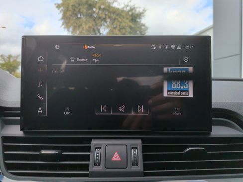 Used 2022 Audi Q5 2.0T Prestige w/ Prestige Package image 23