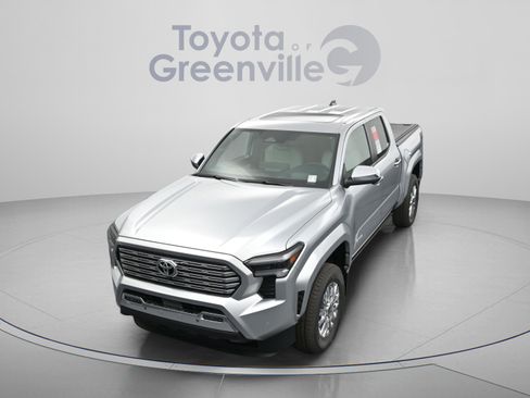 Used 2025 Toyota Tacoma Limited AWD/4WD image 25
