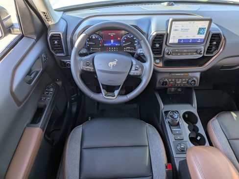 Certified 2024 Ford Bronco Sport Outer Banks w/ Tech Package image 33