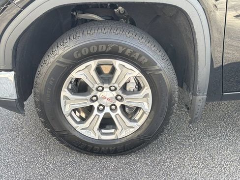 Used 2025 GMC Sierra 1500 SLT RWD image 30