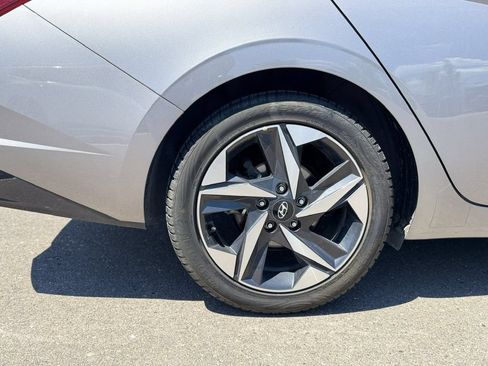 Used 2021 Hyundai Elantra Limited FWD image 56